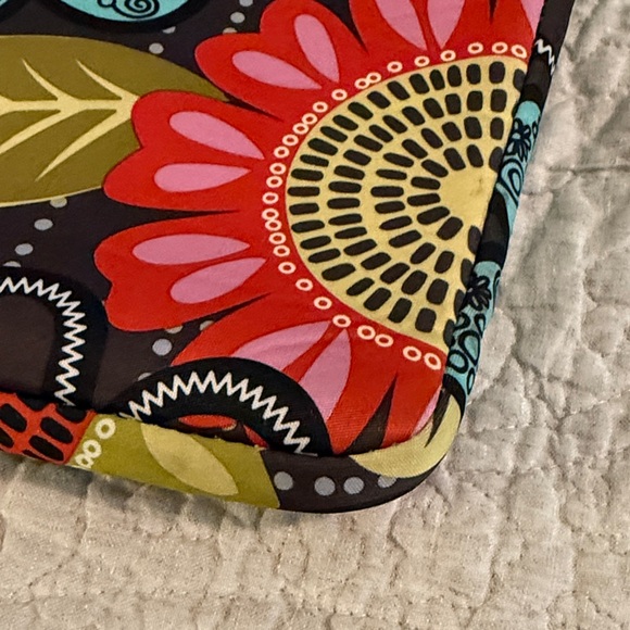 Vera Bradley Multicolor Floral Padded Laptop Bag, Zipped Closure, EUC - Picture 5 of 8